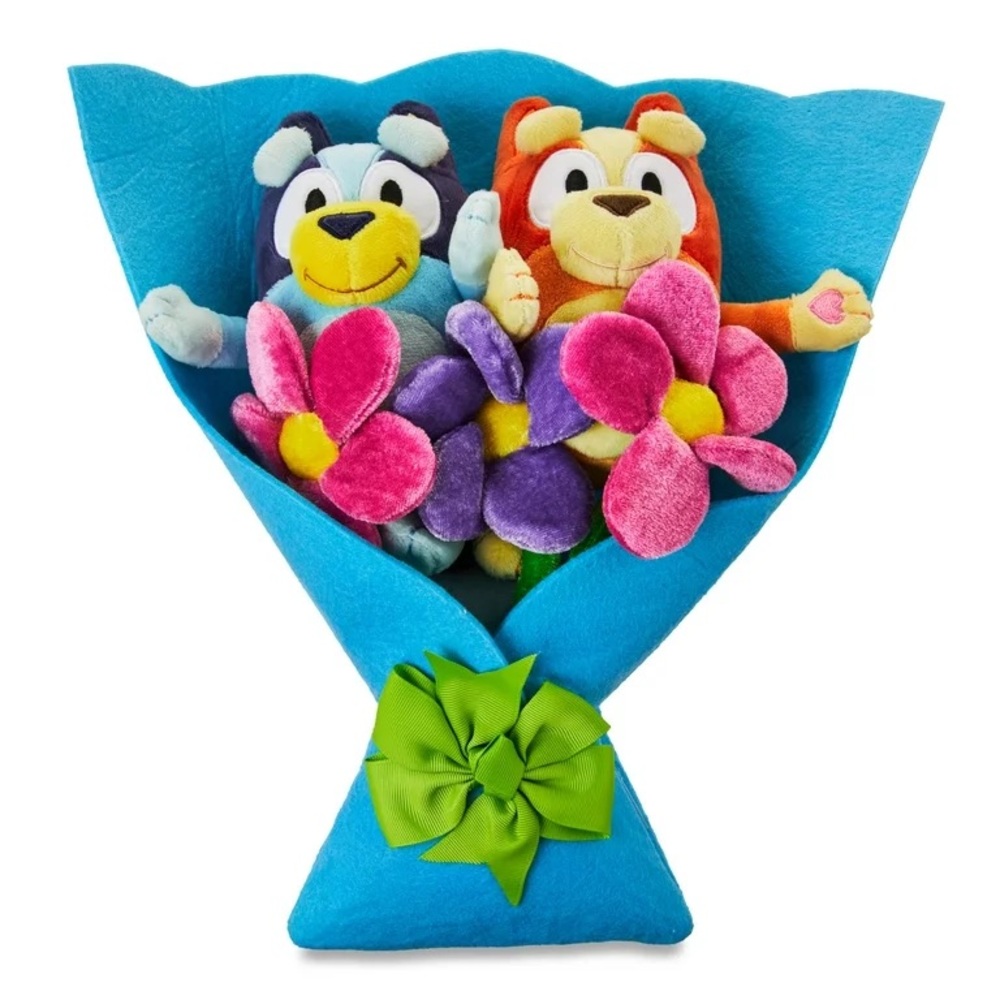 Valentine’s Day Bluey and Bingo Love Plush Bouquet NWT
